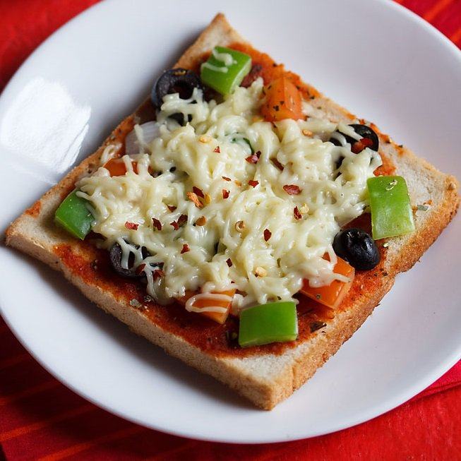 bread-pizza-on-tawa-recipe-1jpg